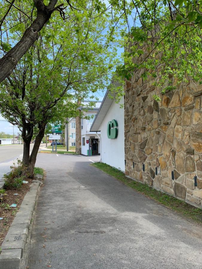 Motel Giffard Quebec City Exterior photo